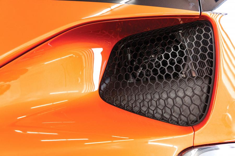 Детали экстерьера Ford GT Beryllium Orange (H063) 2017 года  (фото 2 из 27)